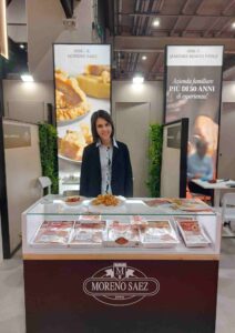 Eleonora Monoscalco, interprete per fiera Parma italiano-spagnolo presso Cibus 2024 per conto di un’azienda spagnola